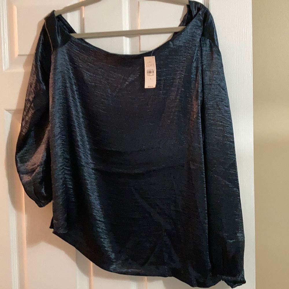 Navy top